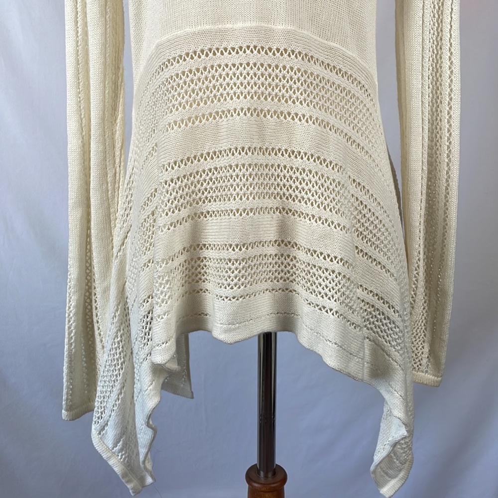 Roxy Cream Long Knit Cardigan Sweater w/Front Pockets & Asymmetrical Hem - Small - Picture 9 of 12